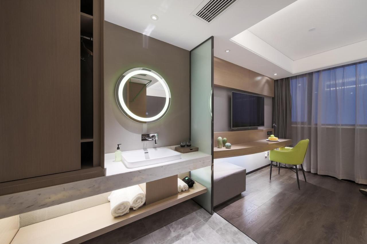 Ibis Styles Nanjing South Railway Station North Square Hotel Esterno foto